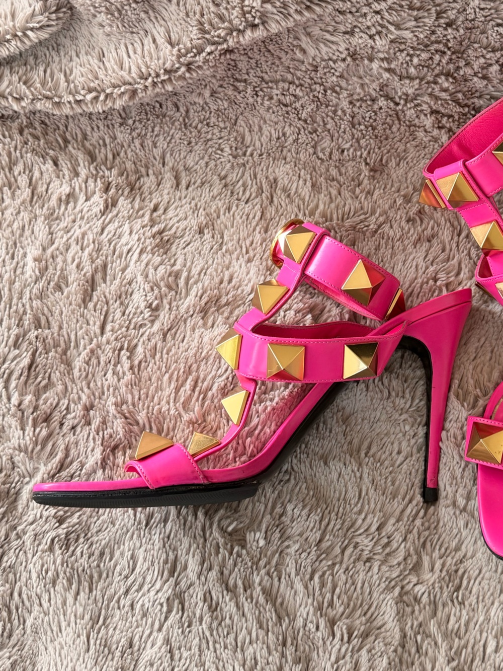 Valentino Garavani Hot Pink Patent Leather Rockstud Stiletto Sandals